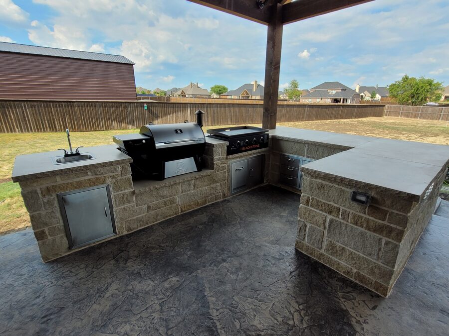 Custom outdoor kitchen built by Texas Patios Plus in south DFW